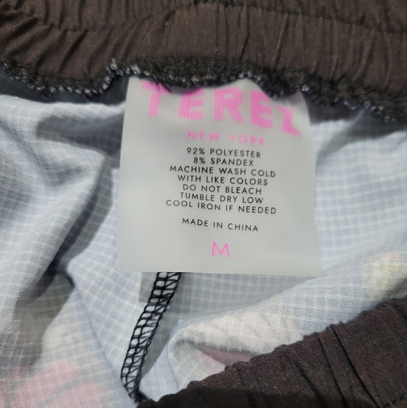 Terez Navy butterfly print soft pants Size Medium - Picture 7 of 14